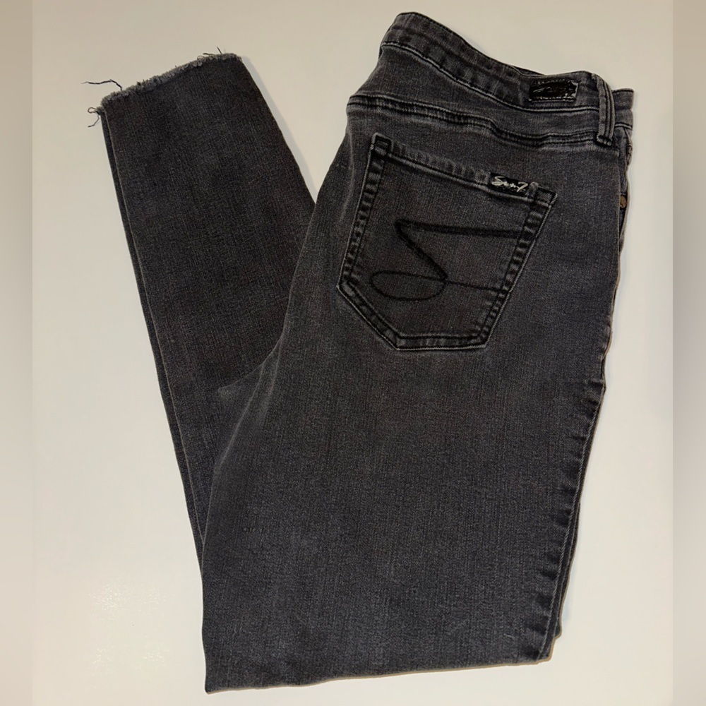 Seven7 Jeans Women’s Size 14 Black Skinny Mid Rise Frayed Hem Stretch Denim - Picture 1 of 8